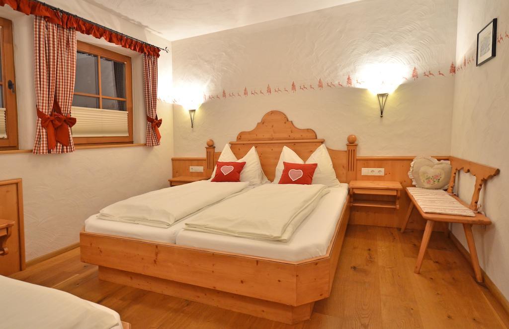 Chalet Berghof Villa Flachau Room photo